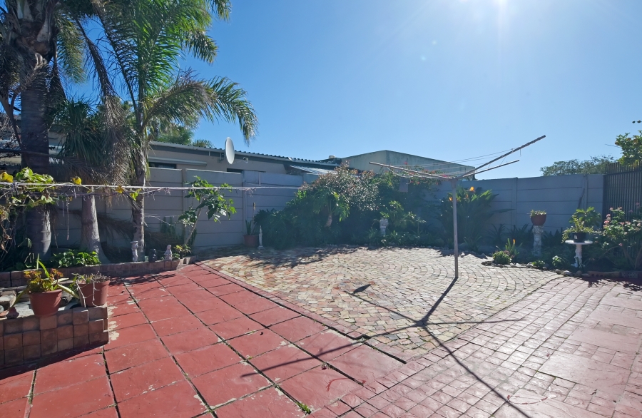 5 Bedroom Property for Sale in Richwood Western Cape